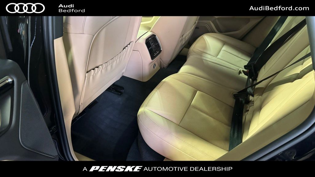 Thumbnail: 2020 Porsche Macan - 19