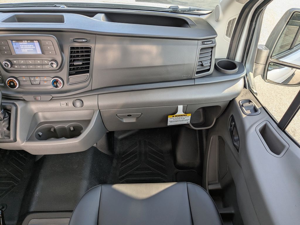 2025 Ford Transit 250
