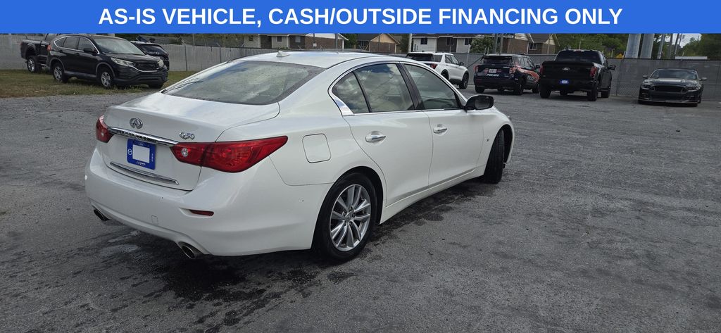 2014 INFINITI Q50 Premium