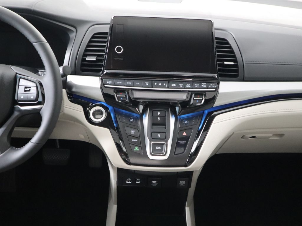 Thumbnail: 2026 Honda Odyssey - 14