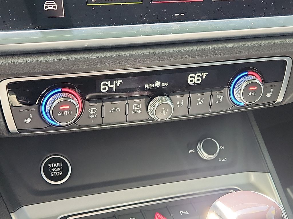 Thumbnail: 2022 Audi Q3 - 14