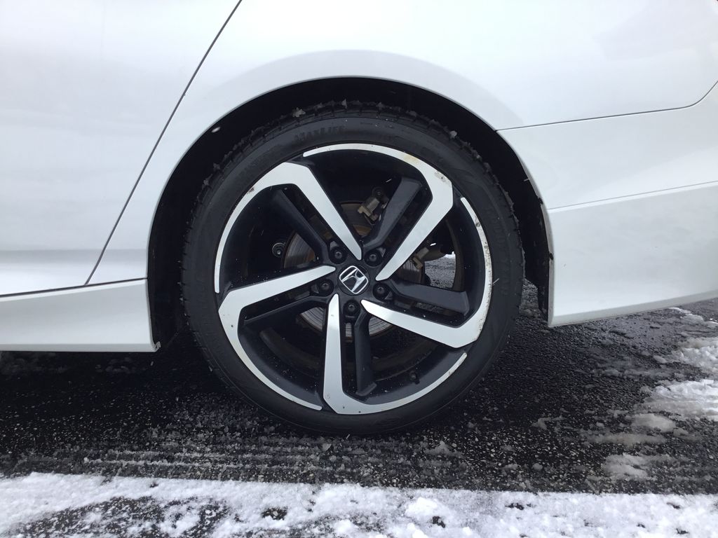 Thumbnail: 2022 Honda Accord - 10