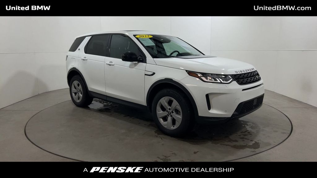 2023 Land Rover Discovery Sport S 2