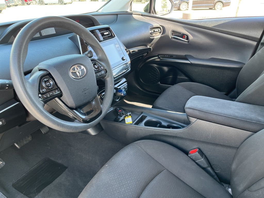 Thumbnail: 2021 Toyota Prius - 19