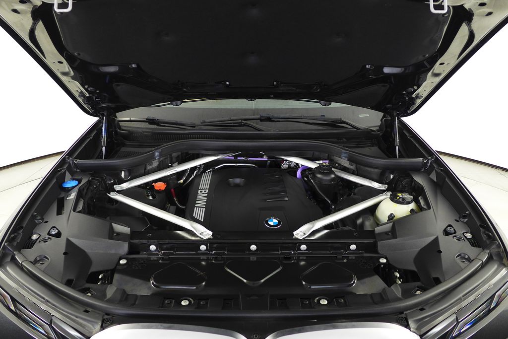 Thumbnail: 2023 BMW X7 - 6