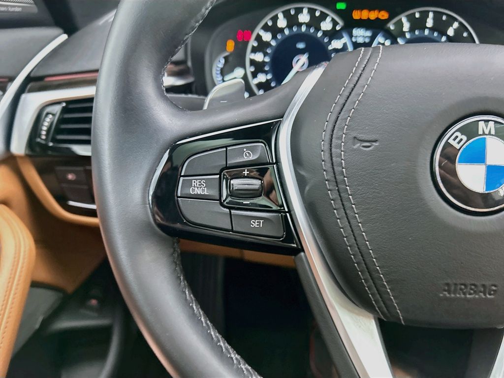 Used 2018 White BMW 540i image 11