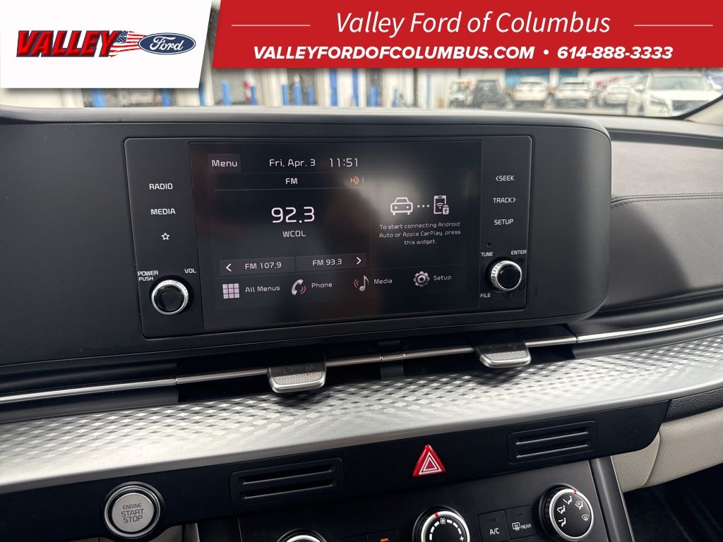 2024 Kia Carnival LX FWD