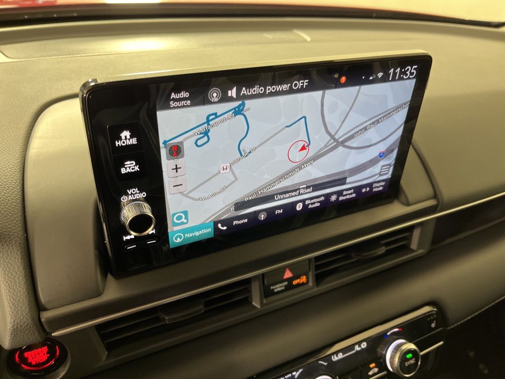 2025 Honda Pilot Touring 32