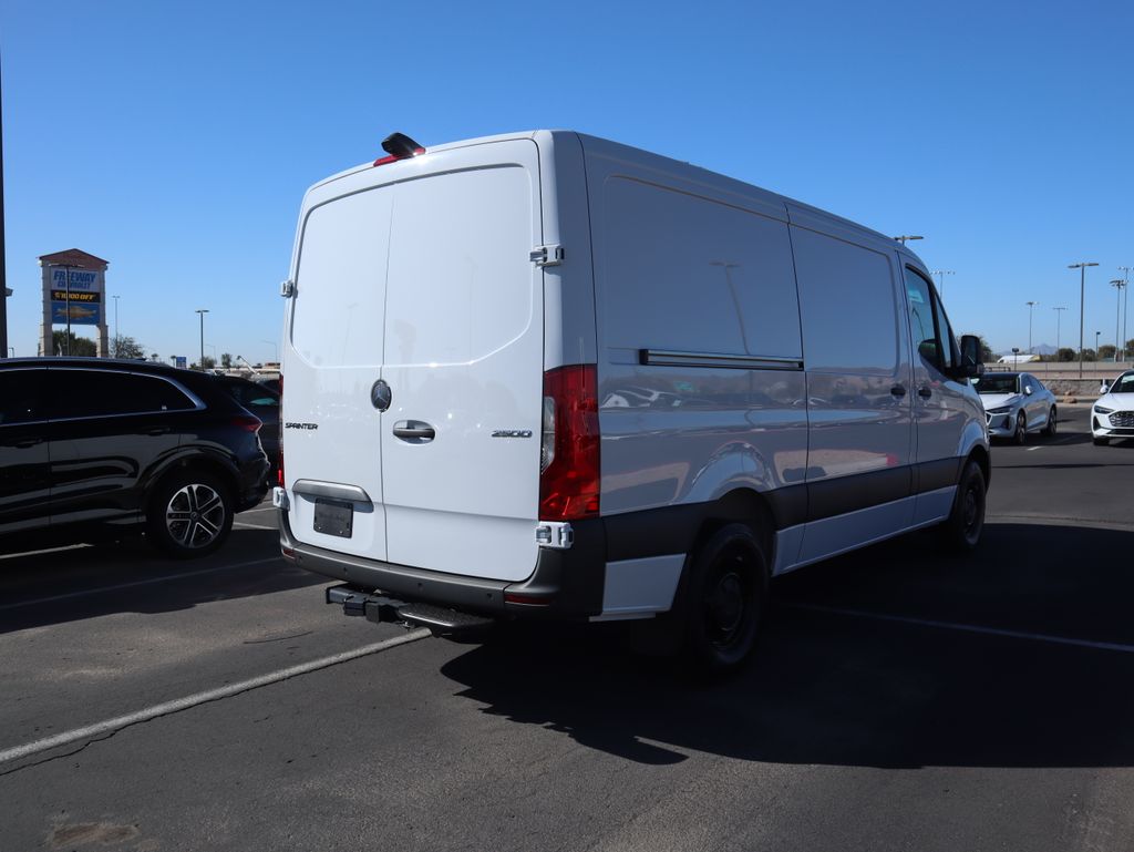 Thumbnail: 2026 Mercedes-Benz Sprinter - 5