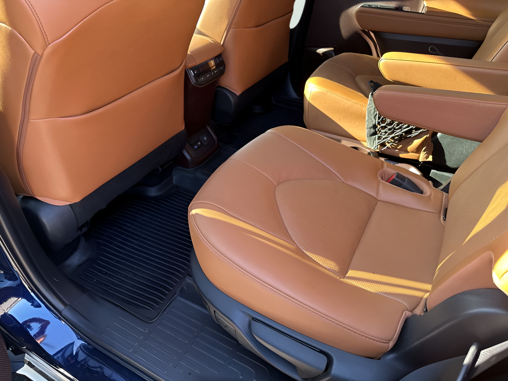 Used Car 2022 Toyota Highlander  Platinum For Sale Under $40,000 In Austin, Texas