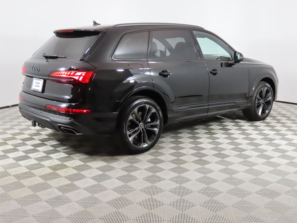 2025 Audi Q7  5