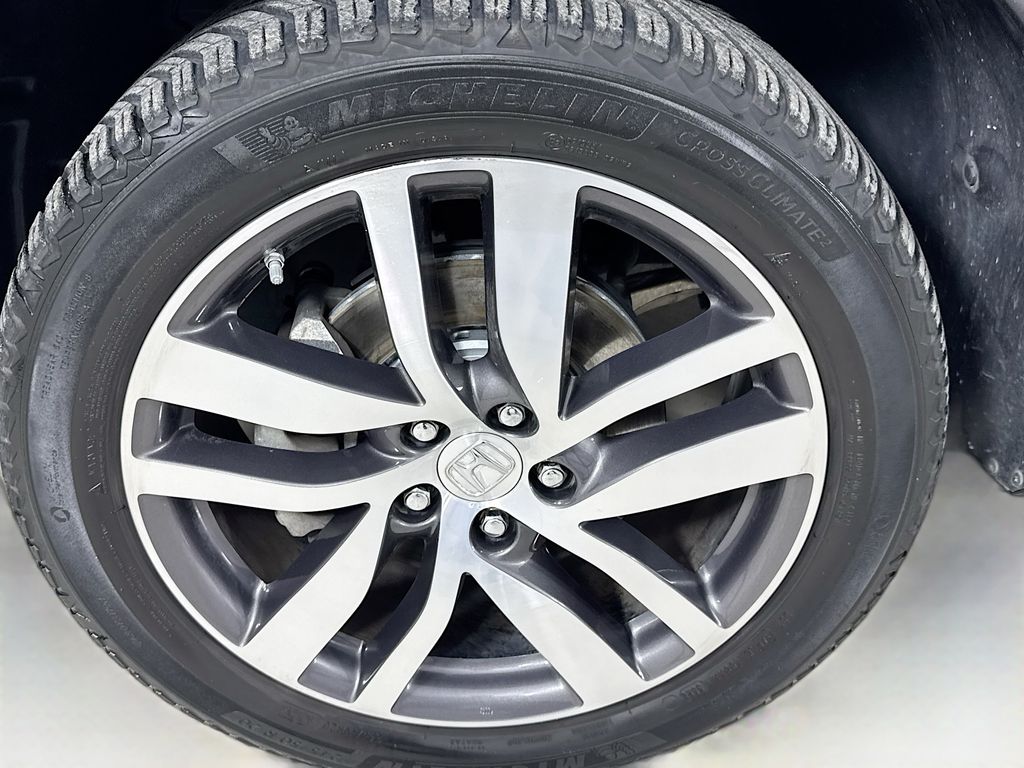 Used Car 2016 Honda Pilot  Elite For Sale Under $20,000 In Austin, Texas