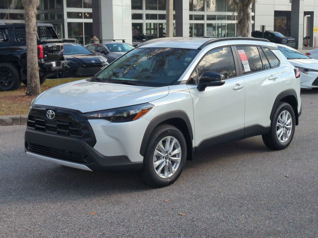 2026 Toyota Corolla Cross LE FWD