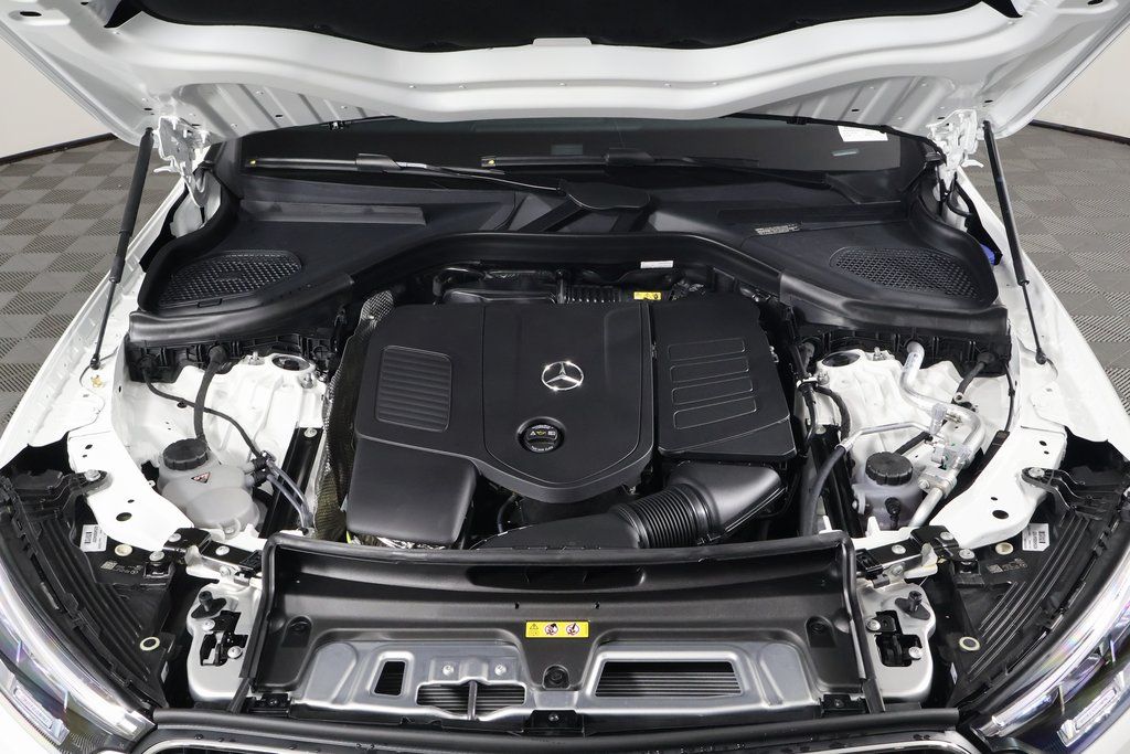 Thumbnail: 2026 Mercedes-Benz GLC - 9