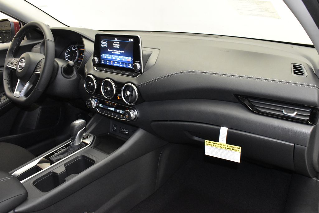 Thumbnail: 2025 Nissan Sentra - 24