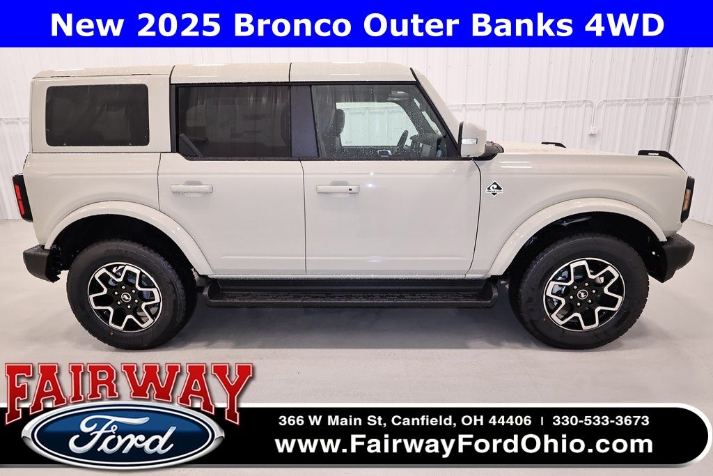 2025 Ford Bronco Outer Banks 4-Door 4WD
