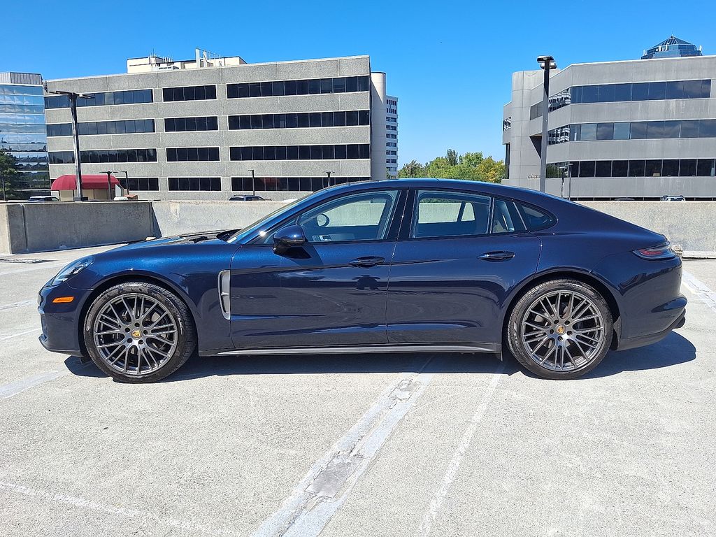 Thumbnail: 2023 Porsche Panamera - 2