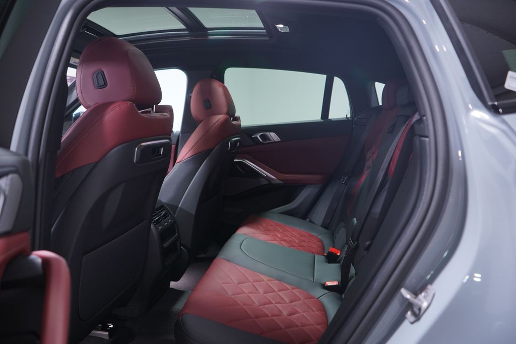 Thumbnail: 2026 BMW X6 - 9