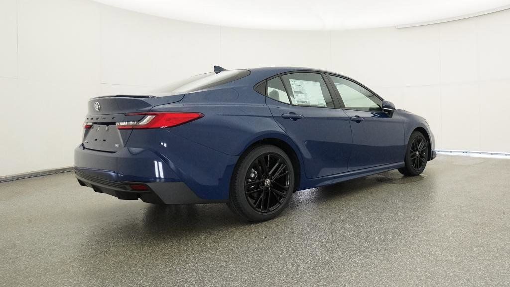 Thumbnail: 2025 Toyota Camry - 18