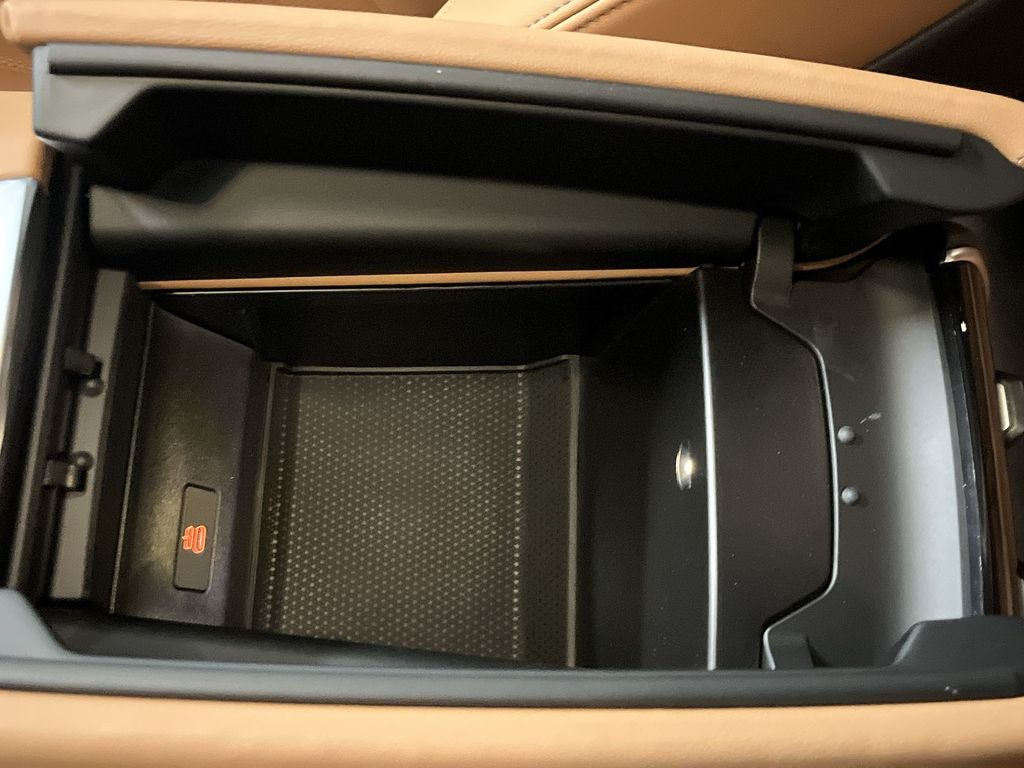 Thumbnail: 2026 BMW X5 - 21