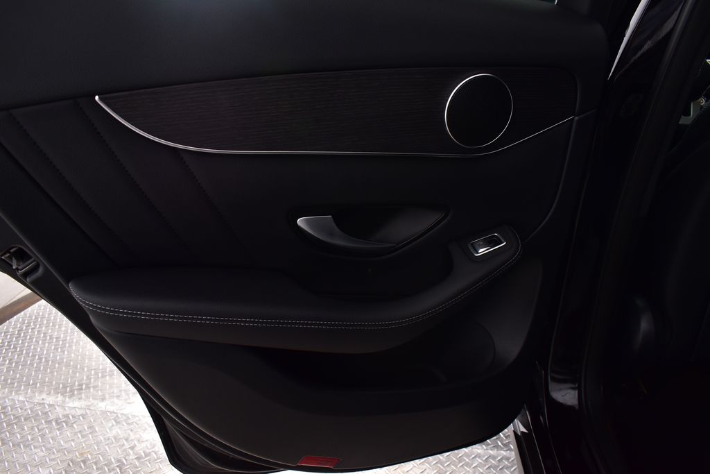 Thumbnail: 2021 Mercedes-Benz GLC - 29