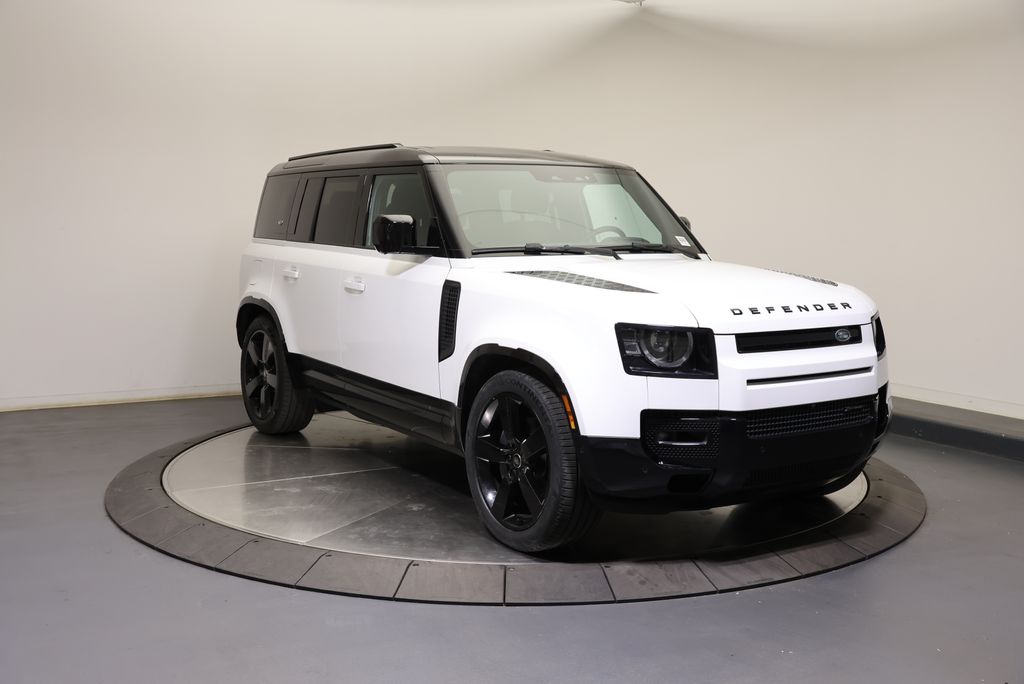 Thumbnail: 2023 Land Rover Defender - 7