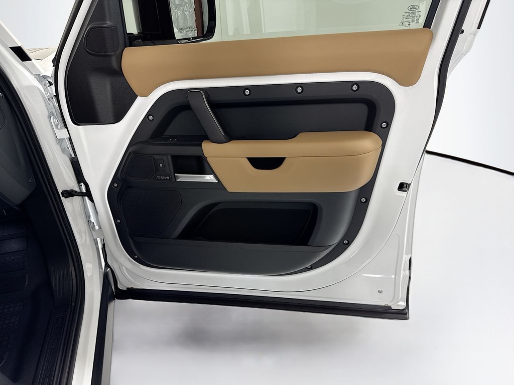 Thumbnail: 2026 Land Rover Defender - 28