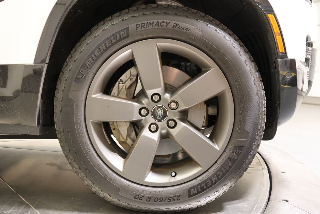 Thumbnail: 2025 Land Rover Defender - 12