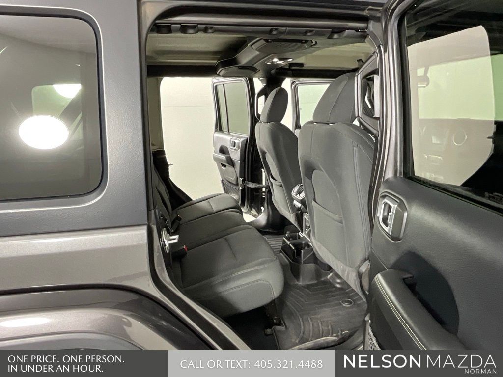 2019 Jeep Wrangler Unlimited Sahara - Photo 15
