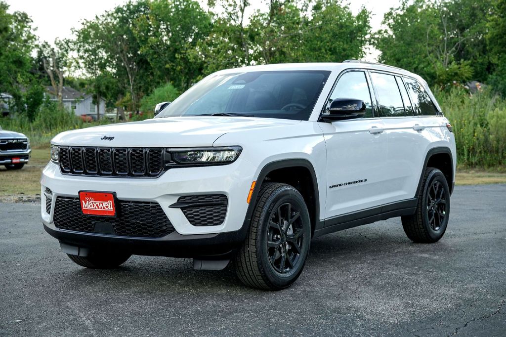 New Car 2025 Jeep Grand Cherokee  Altitude X For Sale Under $40,000 In Taylor, Texas
