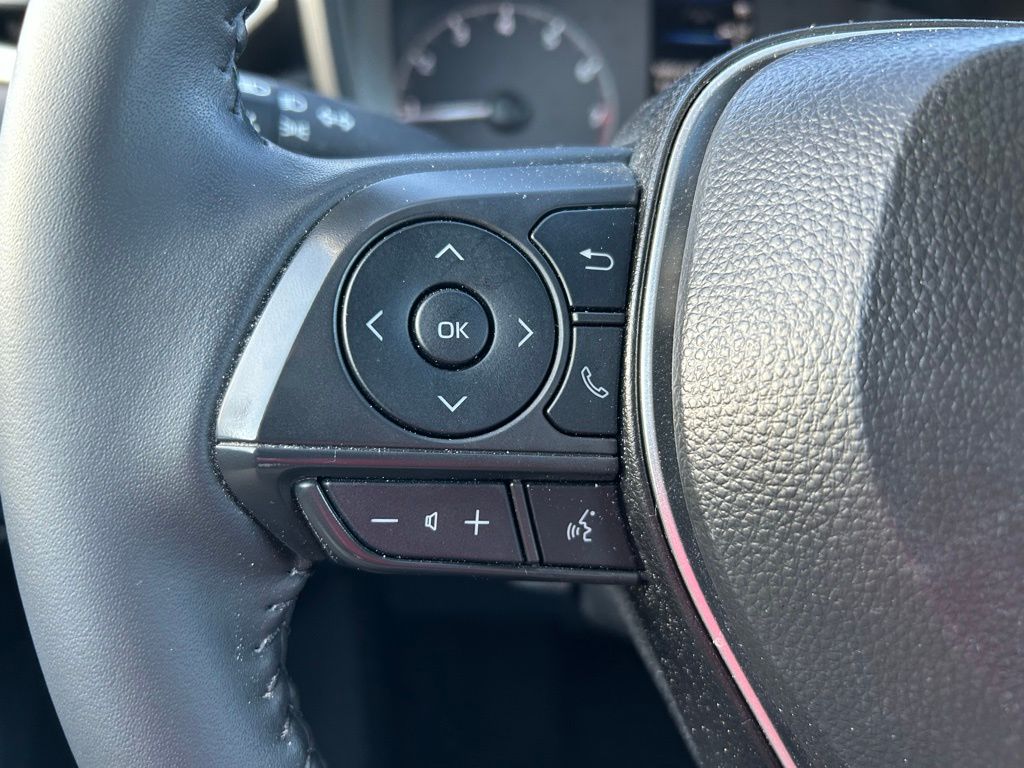 Thumbnail: 2025 Toyota Corolla - 19