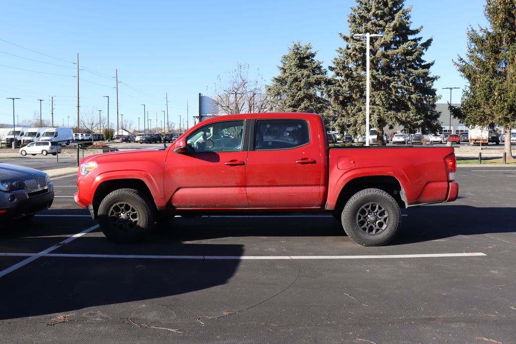 2016 Toyota Tacoma SR 2