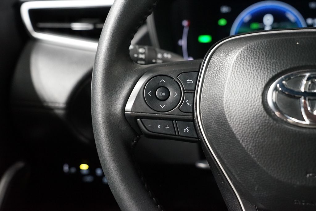 Thumbnail: 2025 Toyota Corolla Cross - 14