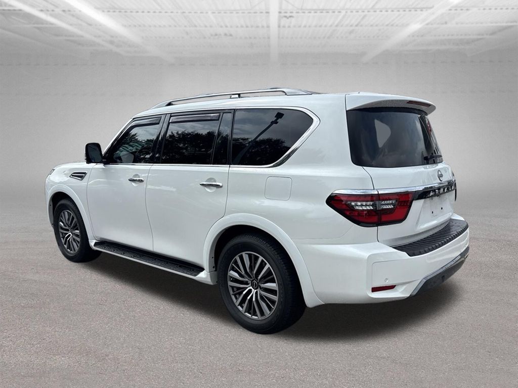 Used 2023 White Nissan SL image 4