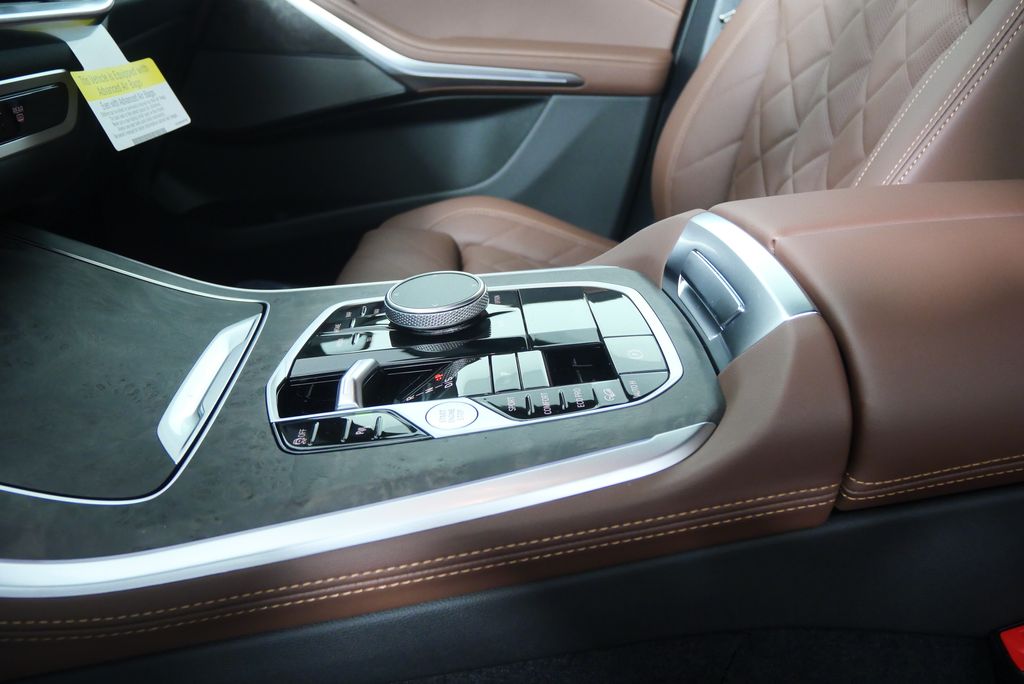 Thumbnail: 2026 BMW X5 - 22