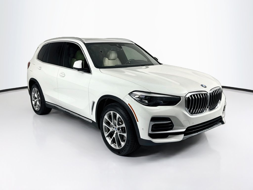 Thumbnail: 2022 BMW X5 - 3