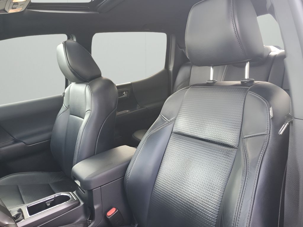 Used Car 2019 Toyota Tacoma  Trd Sport For Sale Under $40,000 In Austin, Texas