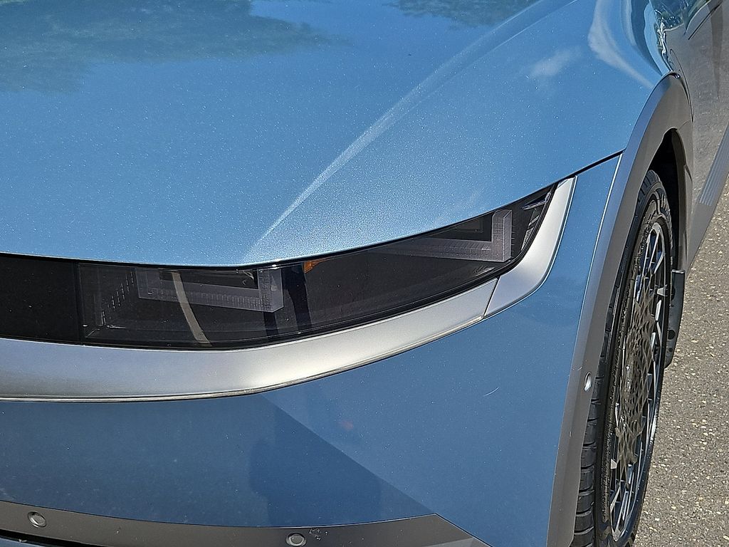 Thumbnail: 2022 Hyundai Ioniq 5 - 9