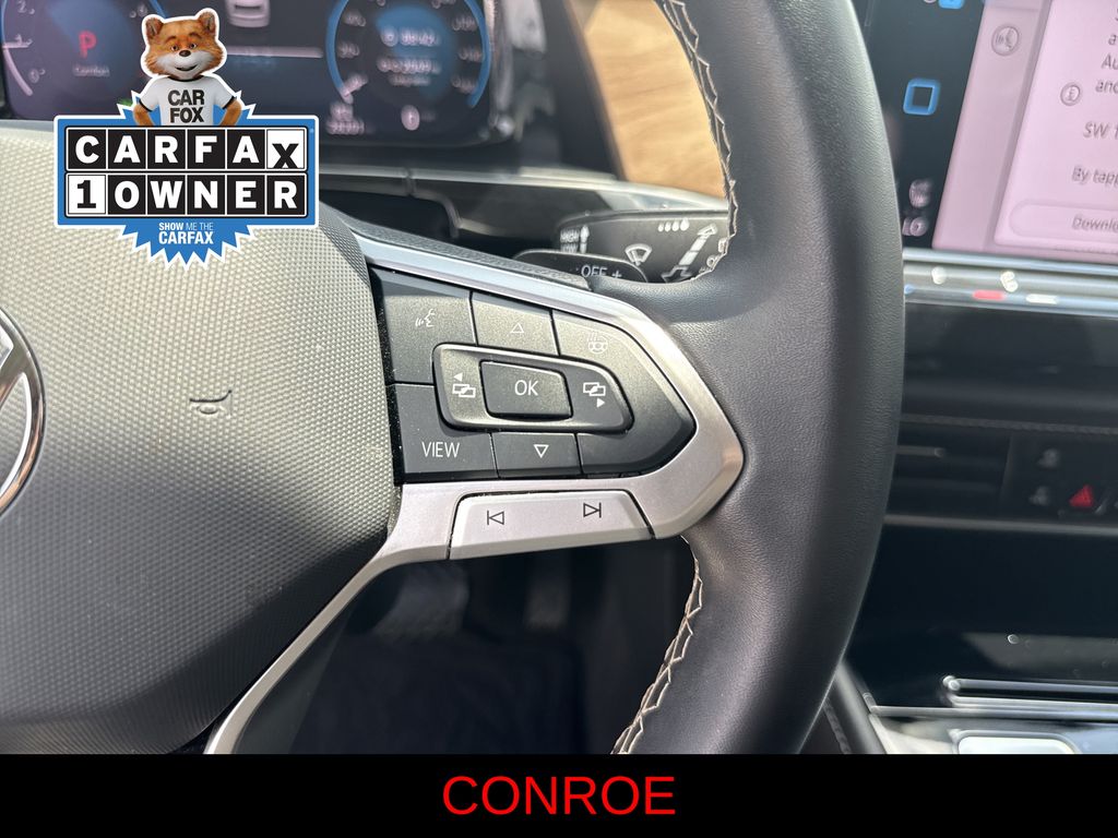 2024 Volkswagen Atlas 2.0T SE w/Technology Black at Cook Ford