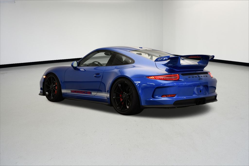 Thumbnail: 2015 Porsche 911 - 3