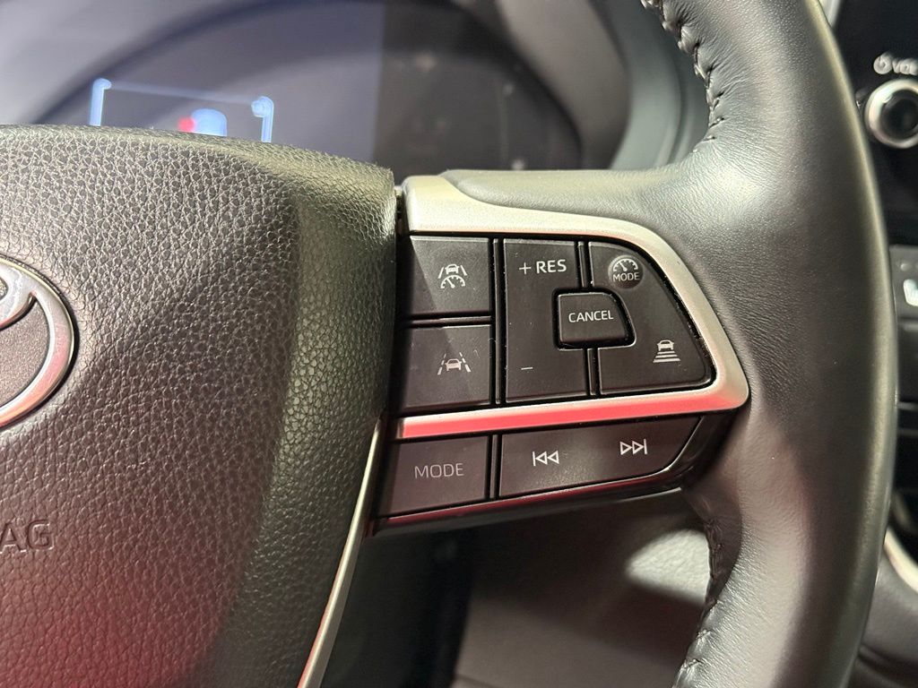 Thumbnail: 2024 Toyota Grand Highlander - 25