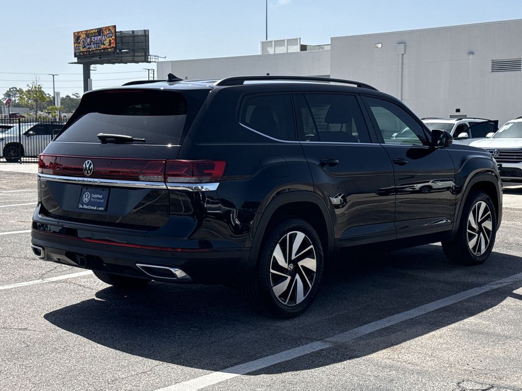 2024 Volkswagen Atlas 2.0T SE w/Technology Black at DeMontrond Auto Country