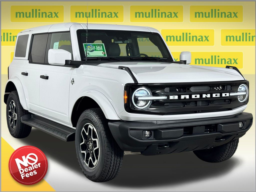 Oxford White 2026 Ford Bronco SUV / Crossover Four-Wheel Drive Automatic