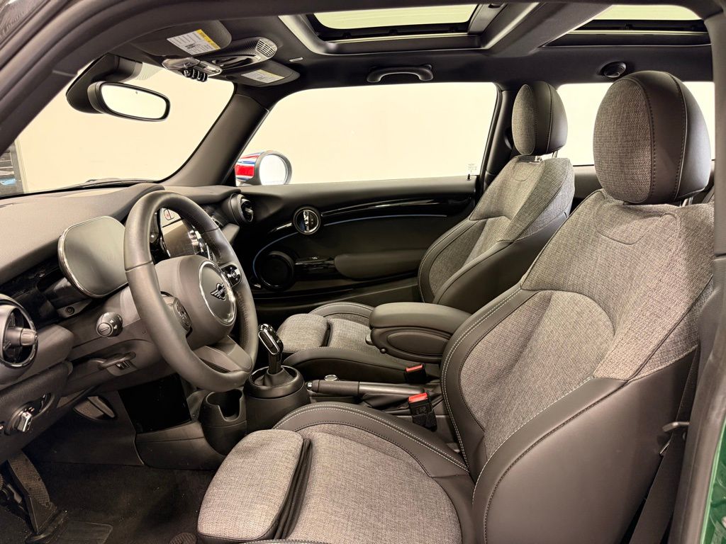 2024 MINI Cooper  10