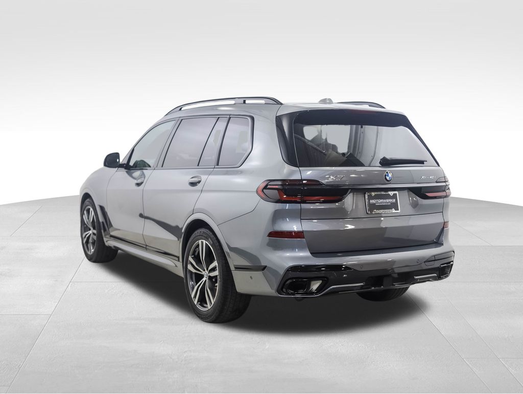 Thumbnail: 2026 BMW X7 - 3