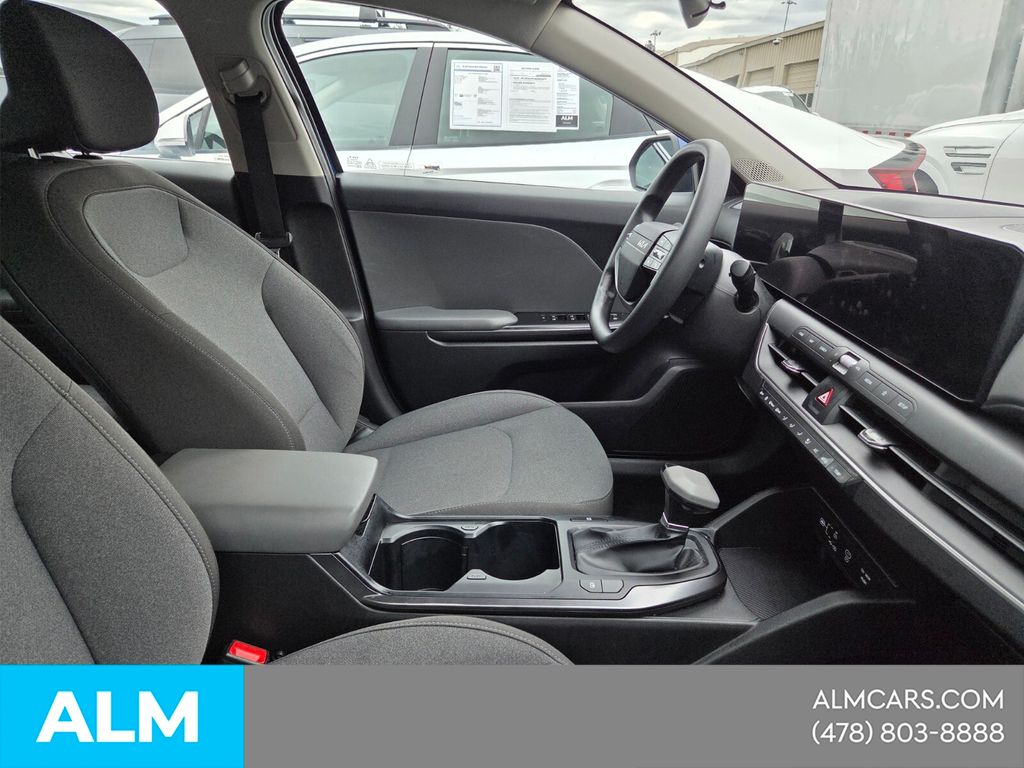 Used 2025 Blue Kia LXS image 15