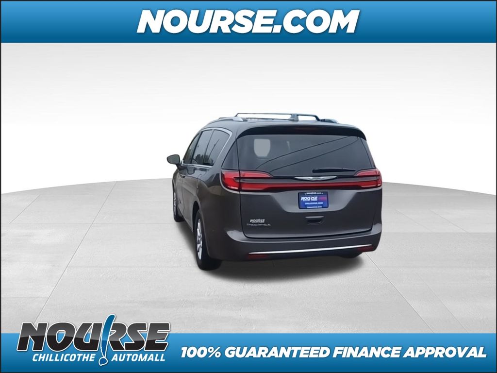 2021 Chrysler Pacifica Touring L photo