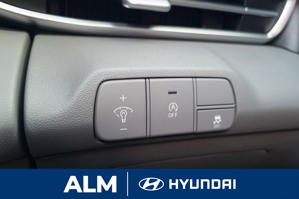 New 2026 Black Hyundai SE image 31
