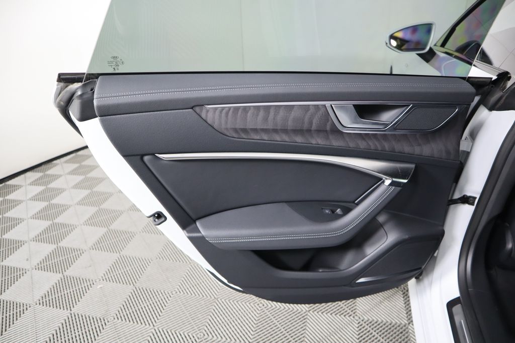 Thumbnail: 2025 Audi A7 - 27