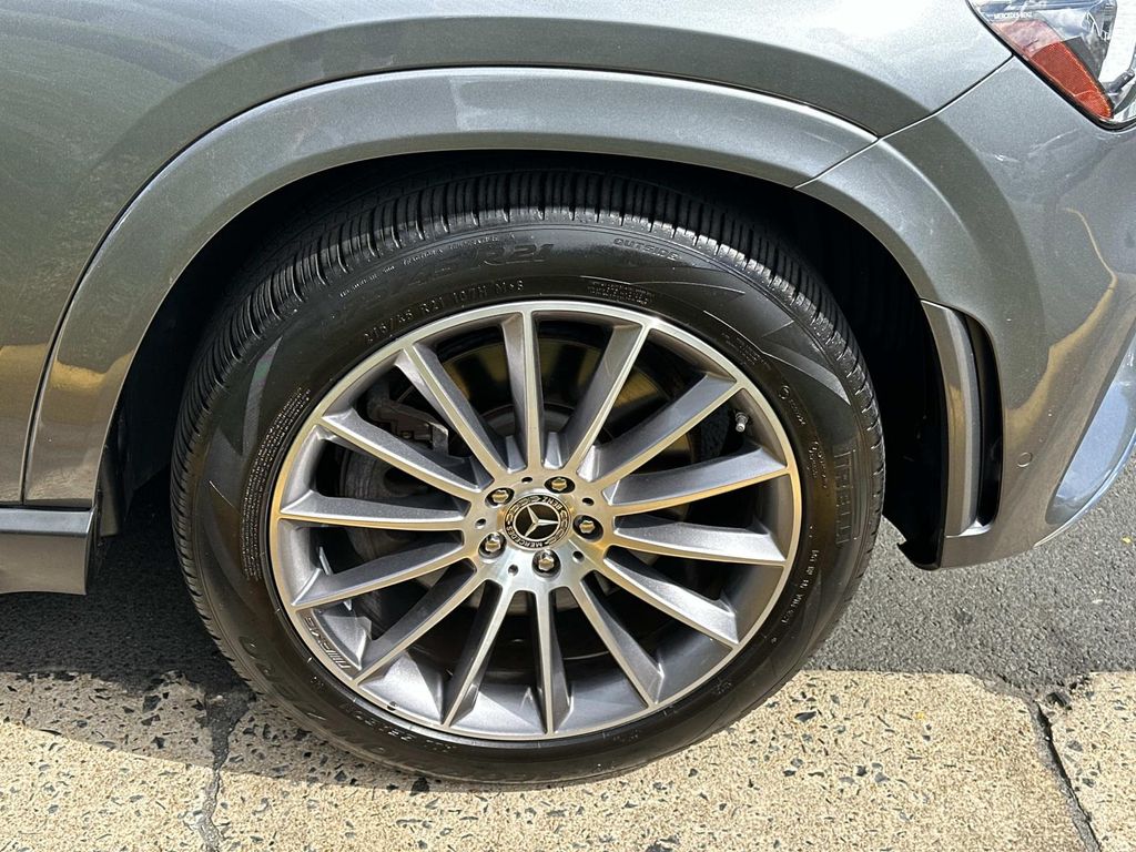 Thumbnail: 2022 Mercedes-Benz GLE - 17